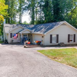 Photo #1 of 2070 Timberlake Drive, Lynchburg, VA 0.4 acres
