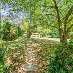 Photo #34 of 1502 Morrison Drive, Lynchburg, VA 0.3 acres