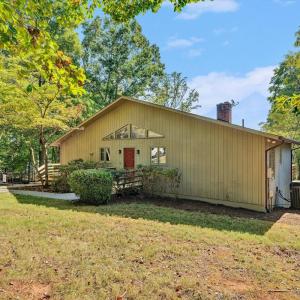 Photo #6 of 3388 Lakewood Forest Road, Moneta, VA 0.8 acres