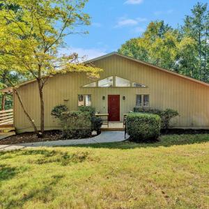 Photo #5 of 3388 Lakewood Forest Road, Moneta, VA 0.8 acres