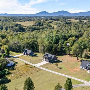 Photo #3 of 1837 Wingfield Drive, Goode, VA 1.0 acres