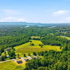 Photo #47 of 1789 Hickory Cove Lane, Moneta, VA 0.9 acres