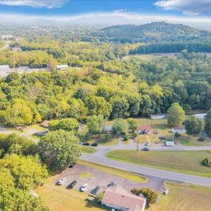 Photo #12 of 1016 Greenfield Road, Bedford, VA 0.5 acres