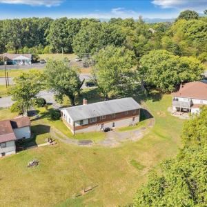 Photo #18 of 1016 Greenfield Road, Bedford, VA 0.5 acres