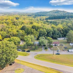Photo #11 of 1016 Greenfield Road, Bedford, VA 0.5 acres