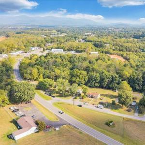 Photo #15 of 1016 Greenfield Road, Bedford, VA 0.5 acres