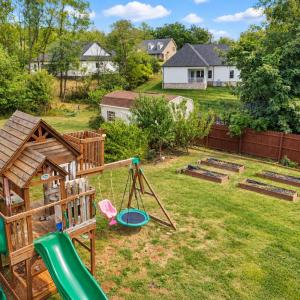 Photo #4 of 1058 Hupps Hill Lane, Forest, VA 0.3 acres