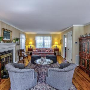 Photo #5 of 2103 Woodcrest Drive, Lynchburg, VA 0.9 acres