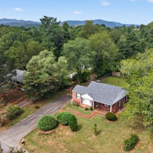 Photo #26 of 144 Maple Lane, Amherst, VA 0.4 acres