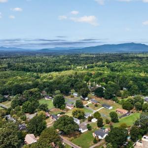Photo #31 of 140 Grove Avenue, Madison Heights, VA 0.5 acres