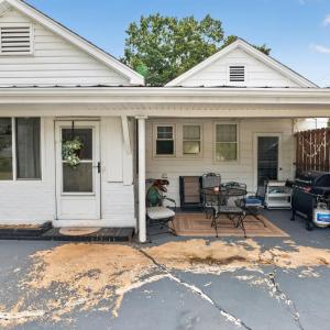 Photo #25 of 140 Grove Avenue, Madison Heights, VA 0.5 acres