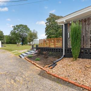 Photo #24 of 140 Grove Avenue, Madison Heights, VA 0.5 acres