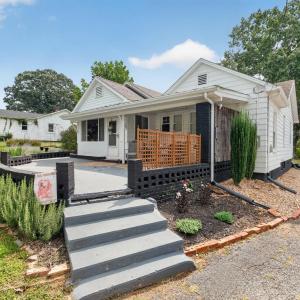Photo #22 of 140 Grove Avenue, Madison Heights, VA 0.5 acres