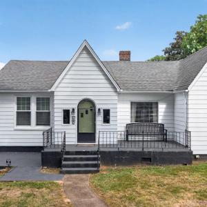 Photo #1 of 140 Grove Avenue, Madison Heights, VA 0.5 acres