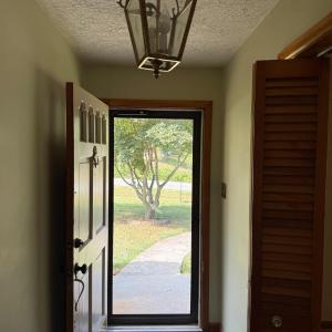 Photo #4 of 421 Woodland Circle, Lynchburg, VA 0.4 acres
