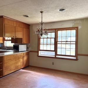 Photo #7 of 421 Woodland Circle, Lynchburg, VA 0.4 acres