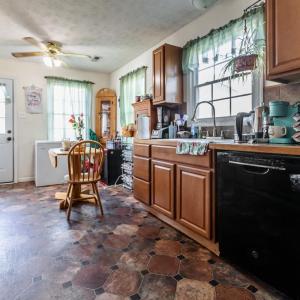 Photo #11 of 186 Lombardy Street, Appomattox, VA 0.5 acres