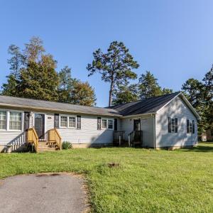 Photo #1 of 186 Lombardy Street, Appomattox, VA 0.5 acres