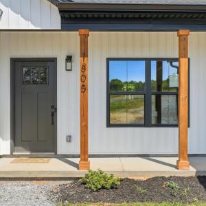 Photo #2 of 1805 Hickory Cove Ln, Moneta, VA 0.9 acres