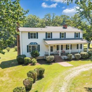 Photo #3 of 1426 Redfields Road, Appomattox, VA 9.8 acres