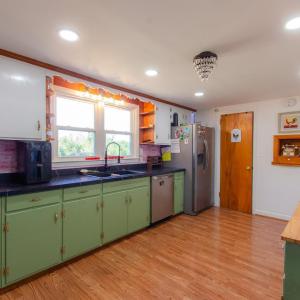 Photo #8 of 708 Leftwich St, Gretna, VA 0.6 acres