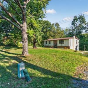 Photo #3 of 2500 Sunnymeade Road, Rustburg, VA 0.7 acres