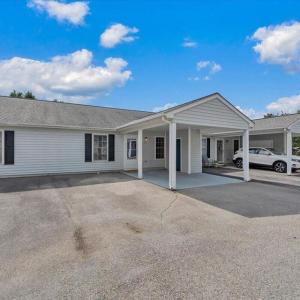 Photo #33 of 425 Tinkerview Drive, Cloverdale, VA
