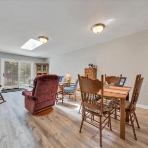 Photo #12 of 425 Tinkerview Drive, Cloverdale, VA