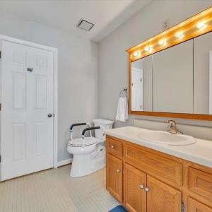 Photo #21 of 425 Tinkerview Drive, Cloverdale, VA