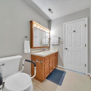 Photo #22 of 425 Tinkerview Drive, Cloverdale, VA