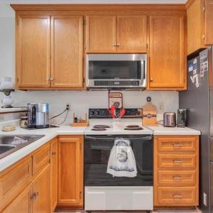 Photo #5 of 425 Tinkerview Drive, Cloverdale, VA
