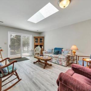 Photo #15 of 425 Tinkerview Drive, Cloverdale, VA