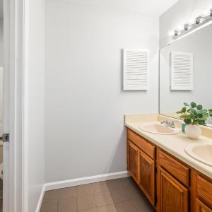 Primary bedroom bath ensuite