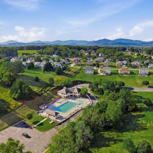 Photo #32 of 1300 Stoney Ridge Boulevard, Forest, VA
