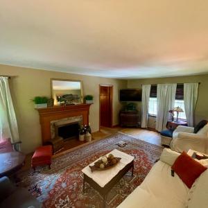 Photo #4 of 1949 Hillsdale Road, Lynchburg, VA 0.4 acres