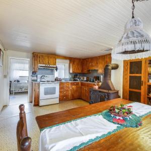 Photo #10 of 1374 Moccasin Rd, Thaxton, VA 142.0 acres