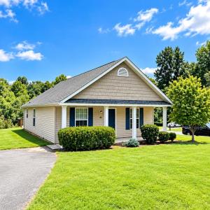 Photo #1 of 148 New Towne Road, Lynchburg, VA 0.3 acres