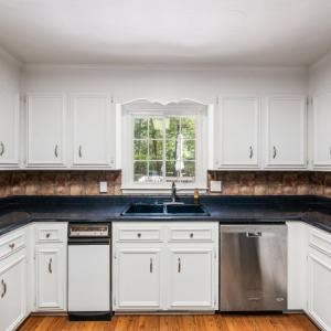 Photo #5 of 287 Catalpa Road, Lynchburg, VA 0.5 acres