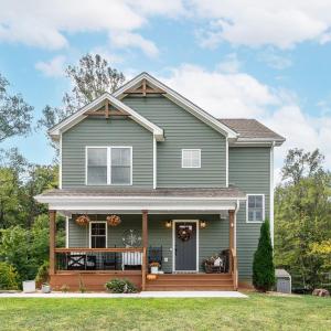 Photo #1 of 225 Ridge Street, Madison Heights, VA 1.6 acres