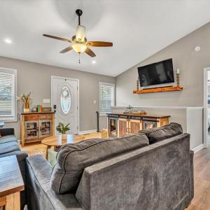 Photo #32 of 2358 Twin Lake Dr, Bedford, VA 1.1 acres