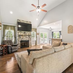 Photo #10 of 241 Sunset Ridge Drive, Concord, VA 1.0 acres