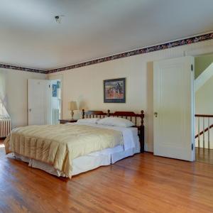 Photo #4 of 209 Woodland Avenue, Lynchburg, VA 0.4 acres