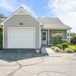Photo #2 of 1155 Jefferson Oaks Court, Forest, VA 0.2 acres