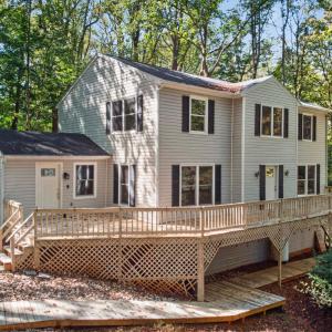 Photo #1 of 825 Mohawk Drive, Lynchburg, VA 1.6 acres