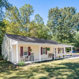 Photo #2 of 179 Todd Lane, Madison Heights, VA 0.6 acres