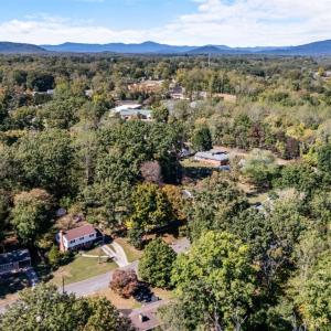 Photo #42 of 1909 Eastwood Lane, Lynchburg, VA 0.5 acres