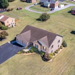 Photo #6 of 1704 Wycliffe Street, Bedford, VA 0.5 acres