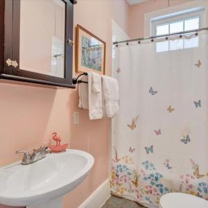 Photo #22 of 401 Bedford Avenue, Bedford, VA 0.3 acres