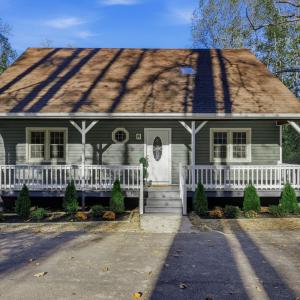 Photo #2 of 1416 Ramsgate Lane, Lynchburg, VA 0.6 acres