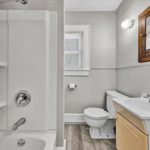 Photo #23 of 7760 Williamson Road, Roanoke, VA 0.4 acres